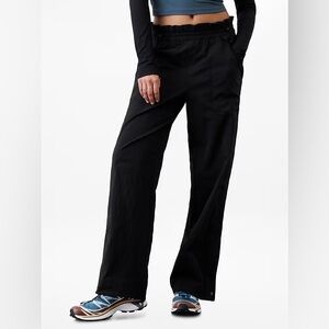 Black Women's Wide-Leg Pants